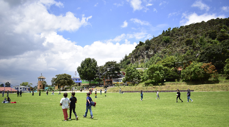 Apreciados Padres de familia y acudientes
